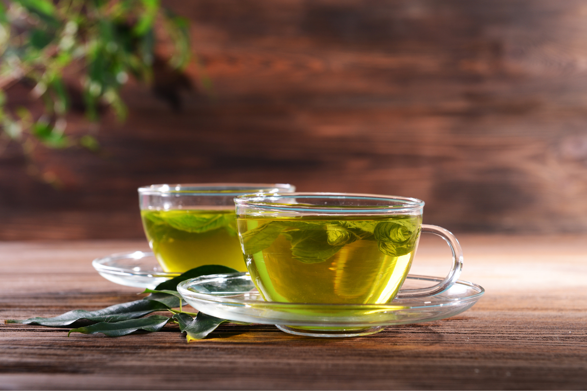 7 Reasons to Sip a Cup of Green Tea