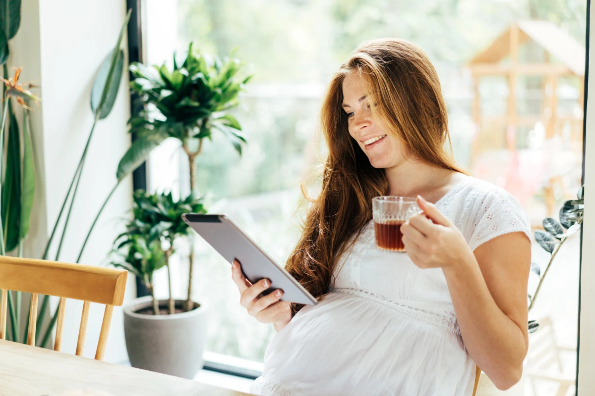 Herbal teas during pregnancy and breastfeeding